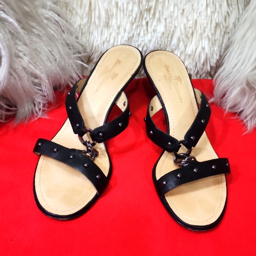 Tommy Bahama Sandals